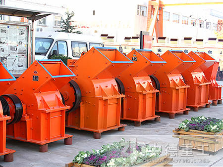 不僅可用于破碎生產線、制砂生產線，也可在選礦生產線中替代圓錐破碎機。下面我們就具體來看錘式破碎機應用于哪些方面？